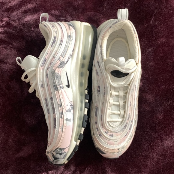 Nike Air Max 97 Pale Pink Floral - Picture 3 of 5